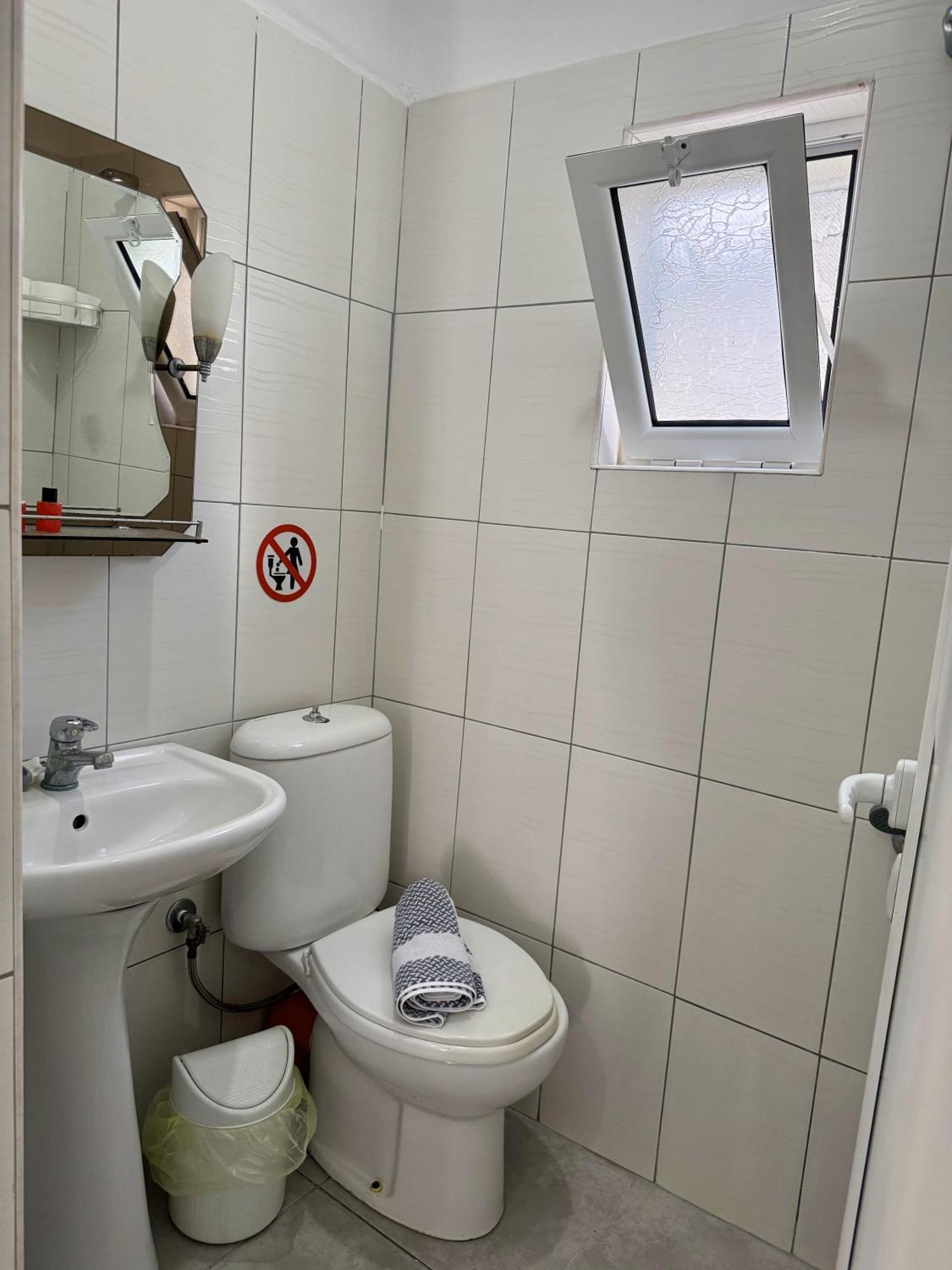 Ensilv Apartment Ksamil